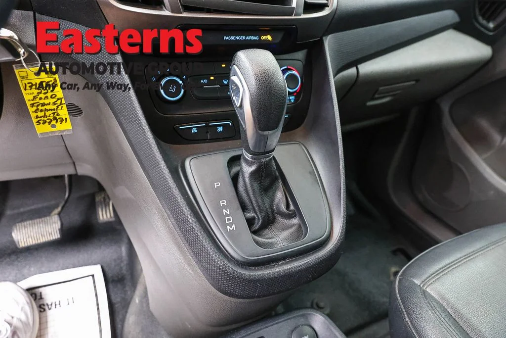 Used 2022 White Ford XL image 12