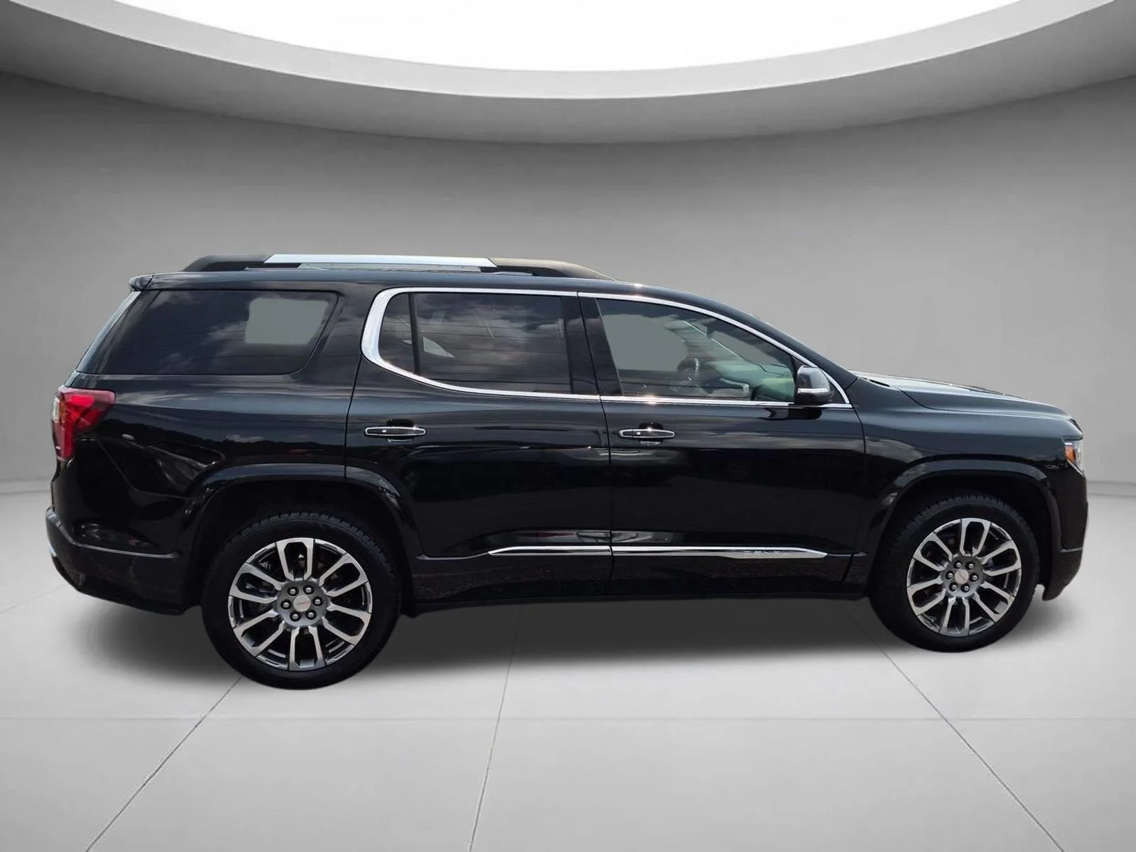 Used 2023 Ebony Twilight Metallic GMC Denali image 6