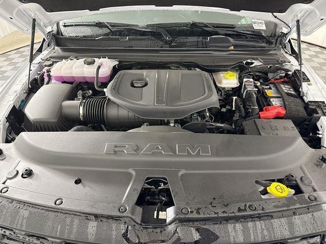 New 2026 Bright White Clear-Coat Exterior Paint RAM BIG HORN image 28