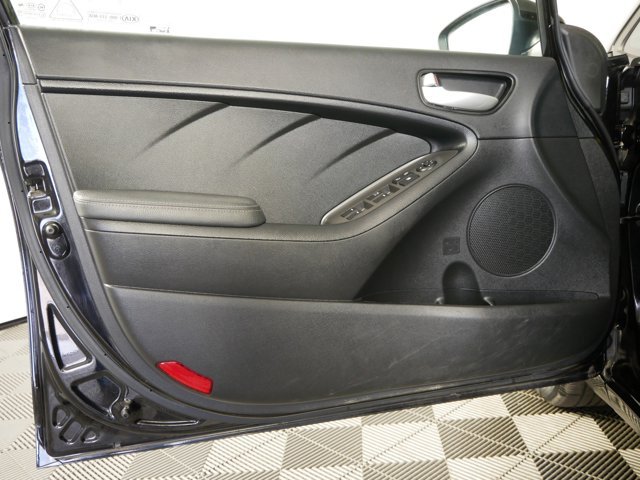 Used 2017 Aurora Black Kia LX w/ Popular Pkg image 8