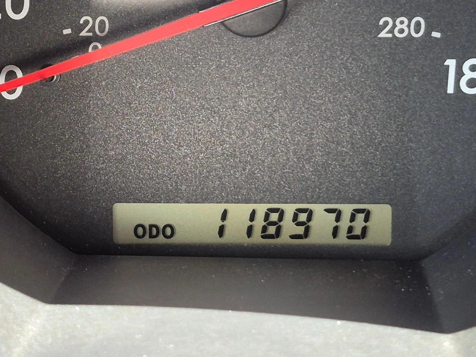 Used 2005 Red Lexus  image 11