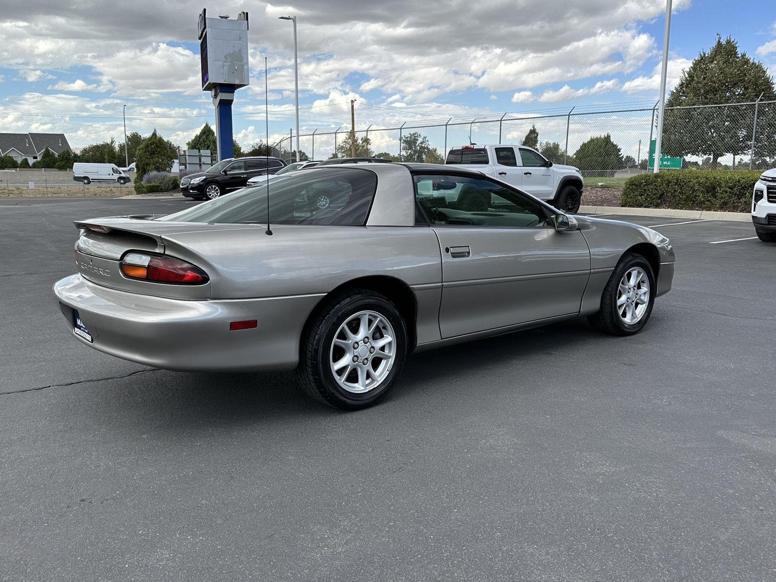 2G1FP22K712101464