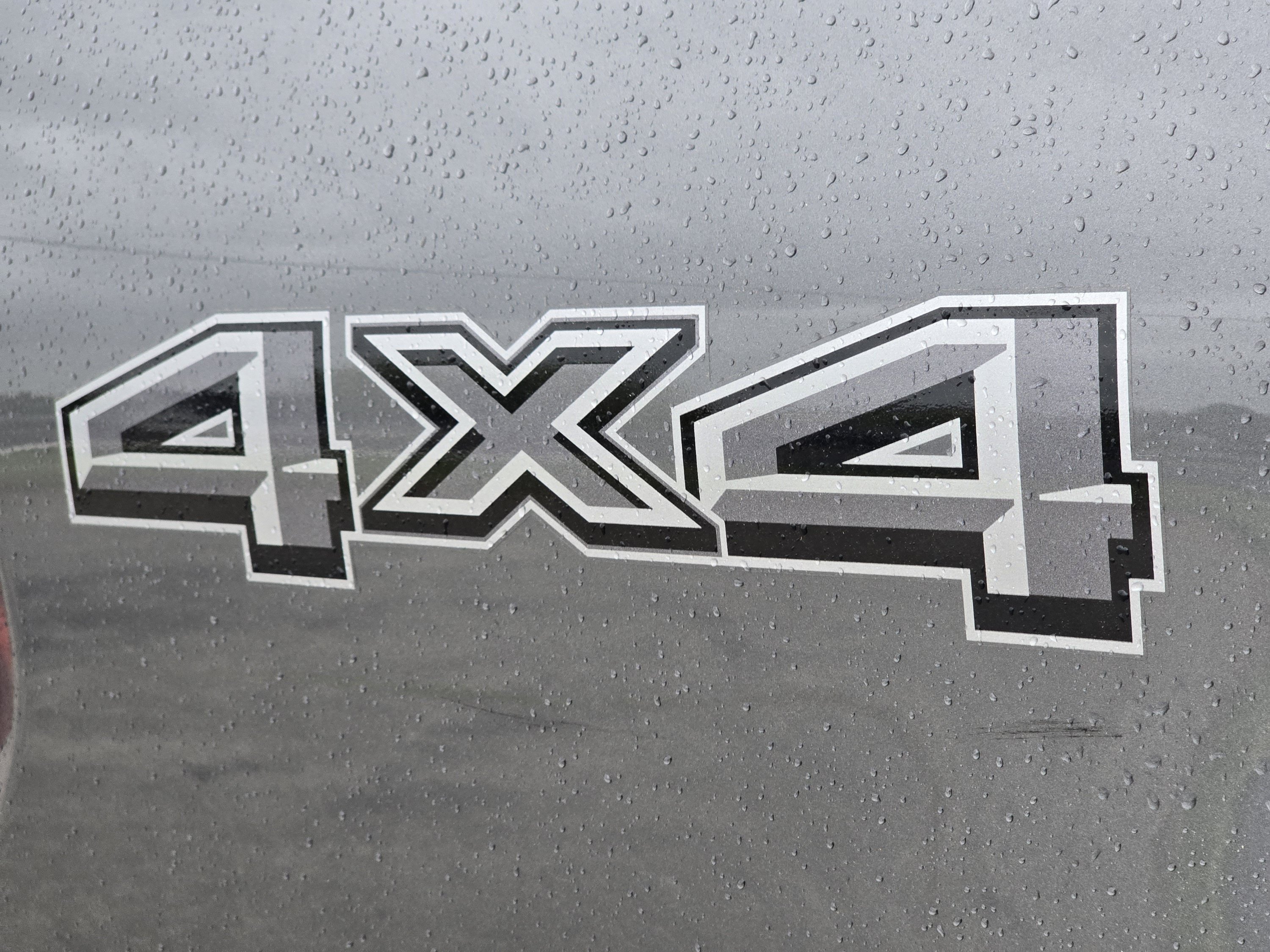 New 2026 Carbonized Gray Metallic Ford LARIAT image 33