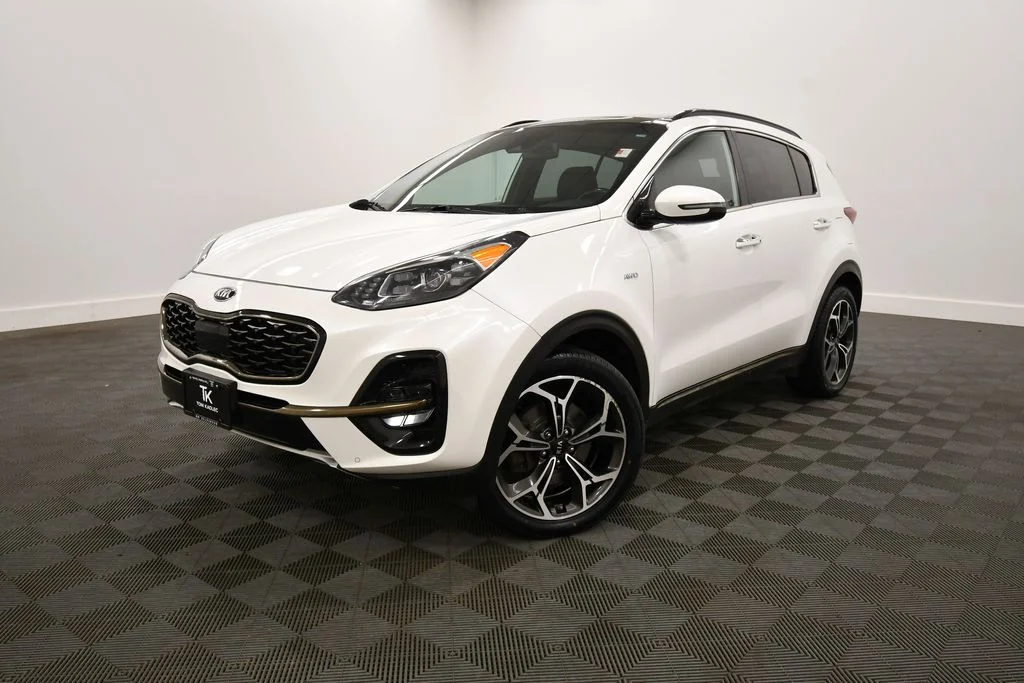 Used 2020 Kia Sportage SX with VIN KNDPRCA67L7720822 for sale in Rochester, Minnesota