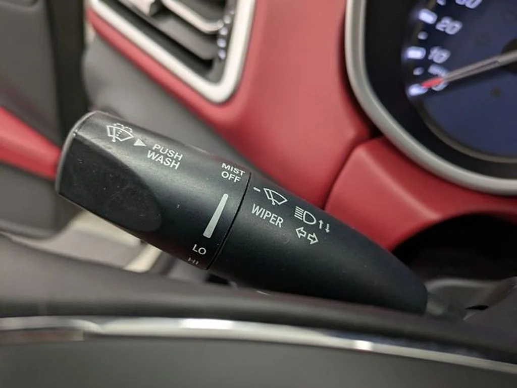 Used 2019  Maserati  image 18