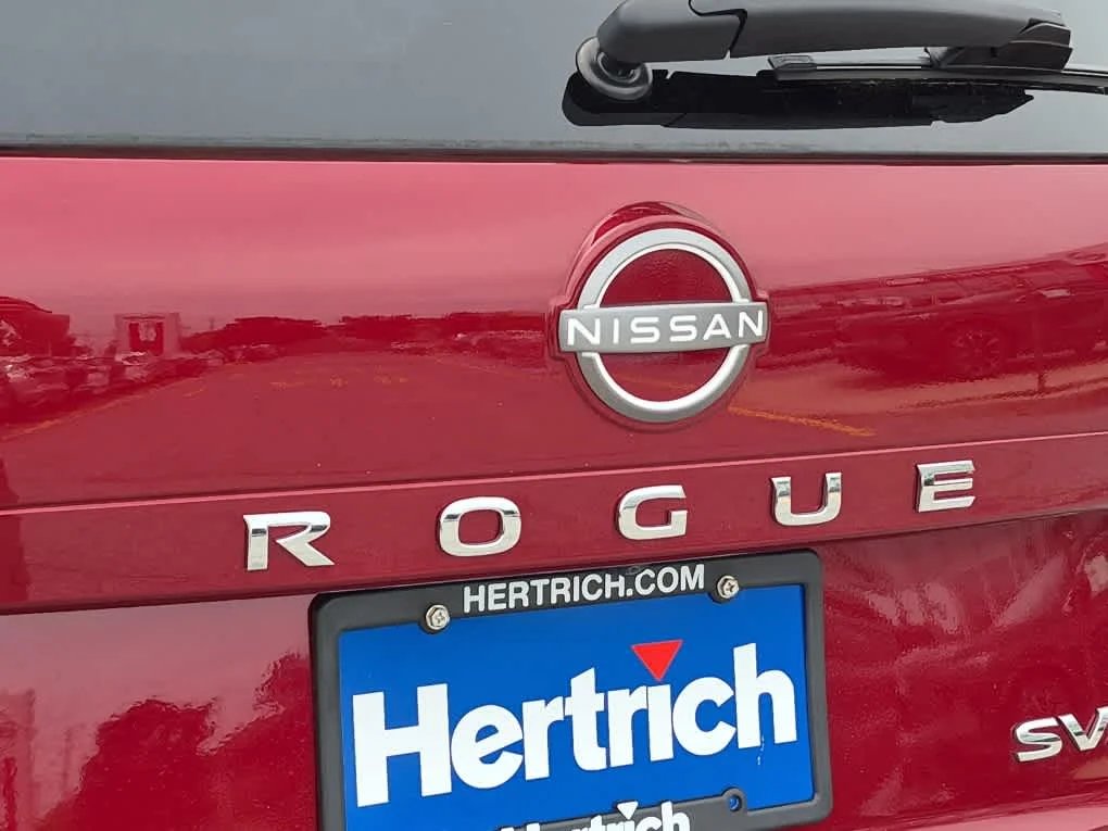 Certified Used 2023 Scarlet Ember Tintcoat Nissan SV image 18