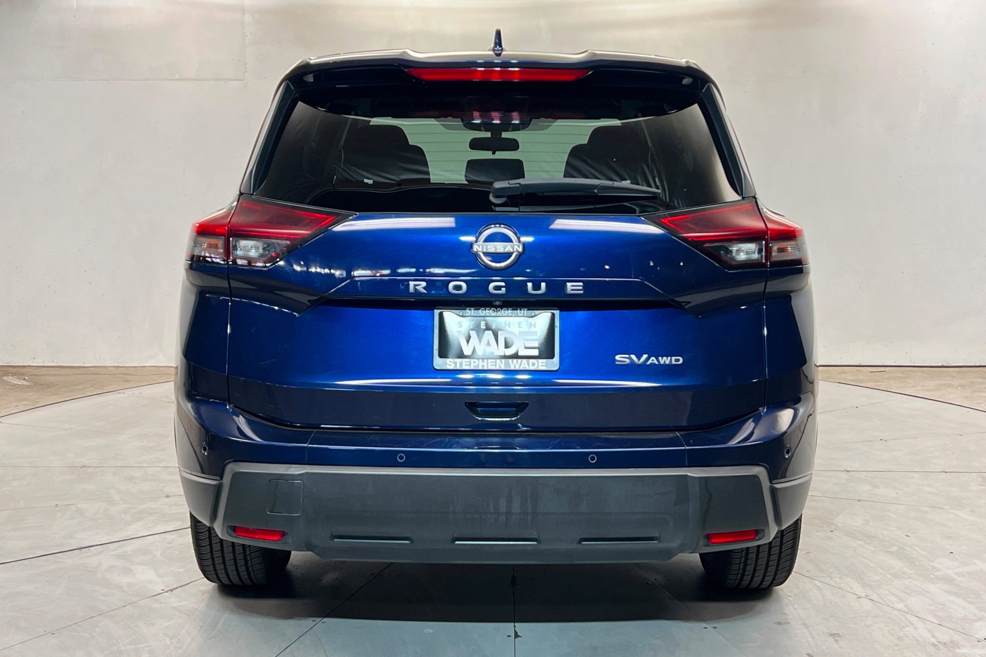 Used 2024 Deep Ocean Blue Pearl Nissan SV image 5