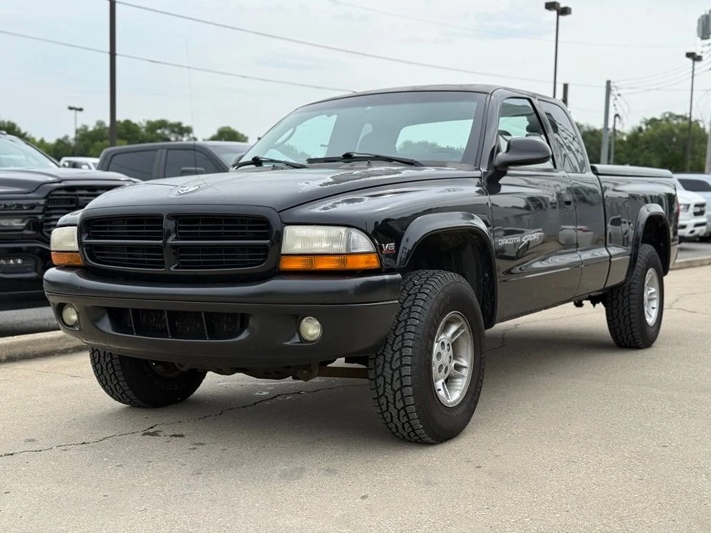 Used 2000 Black Dodge Sport image 2