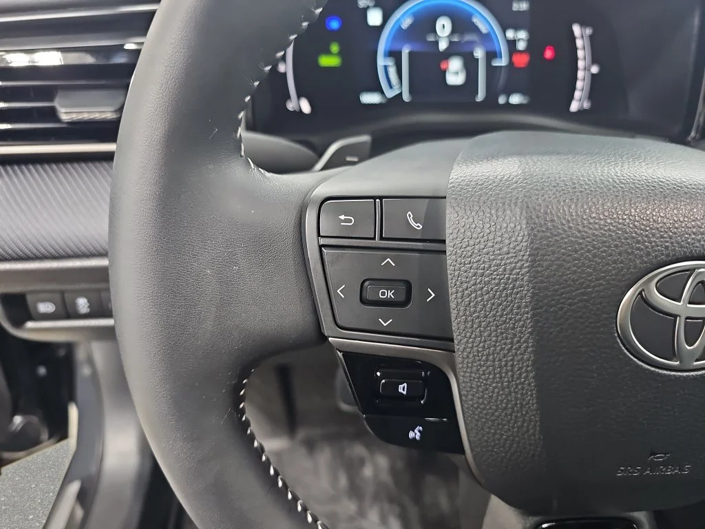 Used 2025 Gray Toyota SE image 19