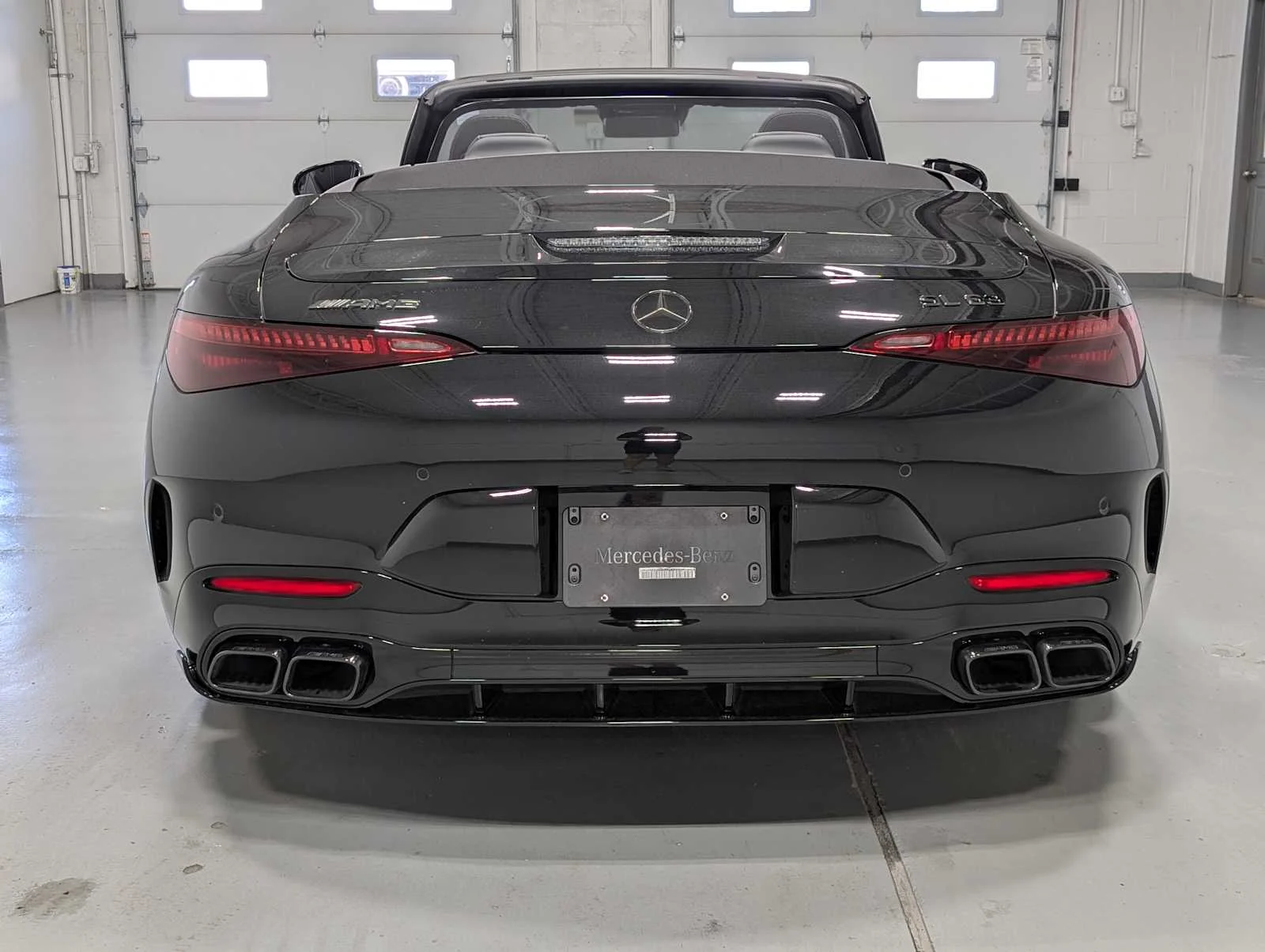 Used 2022 Obsidian Black Metallic Mercedes-Benz AMG® SL 63 image 10