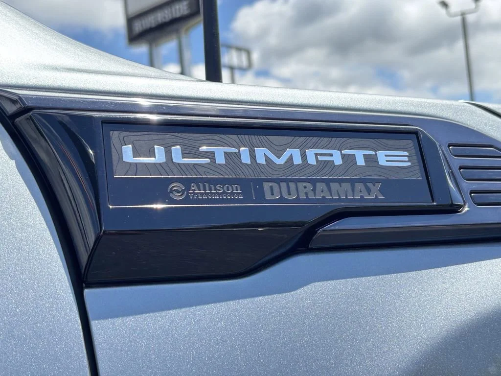 Used 2024 Sterling Metallic GMC Denali Ultimate image 13