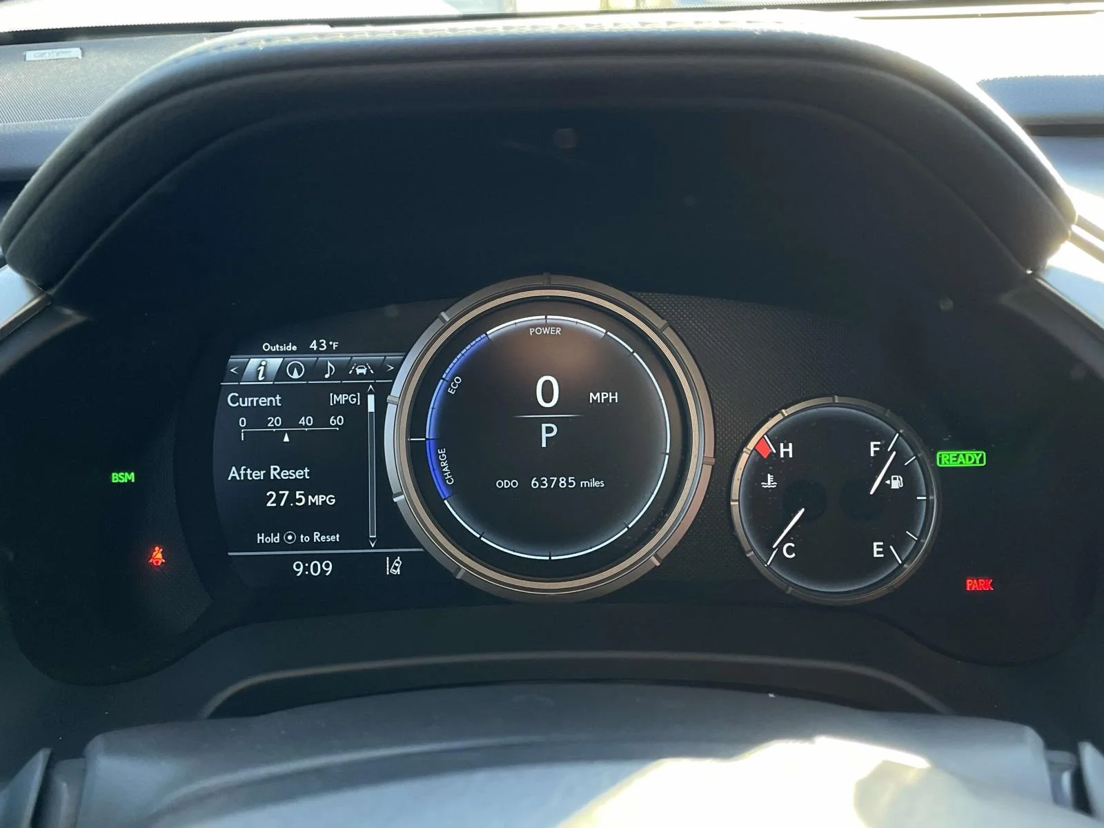 Used 2022 Atomic Silver Lexus F SPORT Handling image 15
