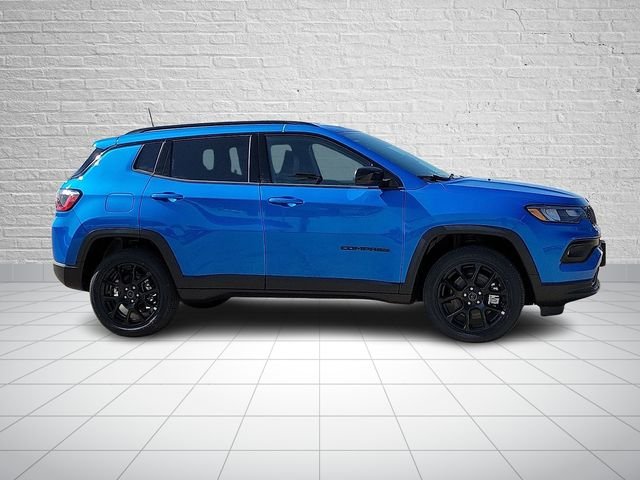 New 2026 Hydro Blue Pearlcoat Jeep Latitude image 5