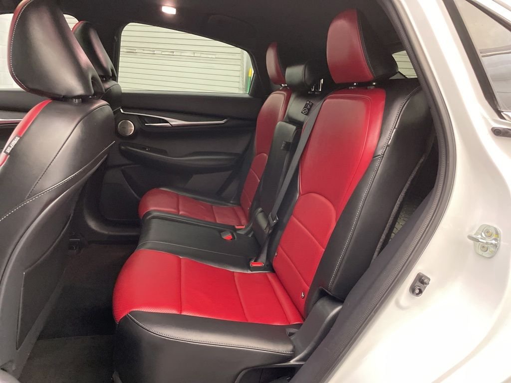 Used 2025 White INFINITI SENSORY image 22