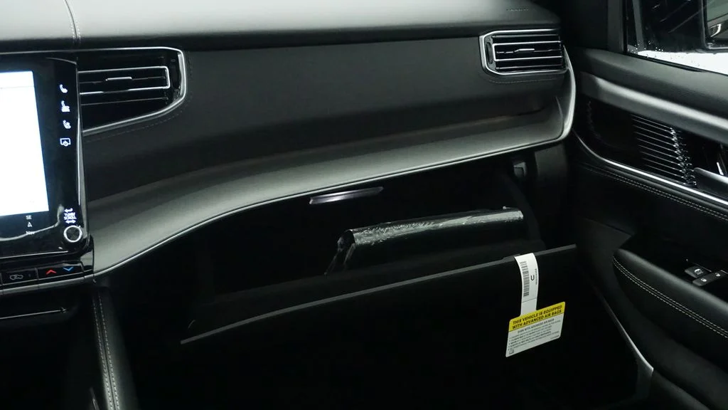 2026 Jeep Grand Wagoneer Limited Reserve - Photo 24