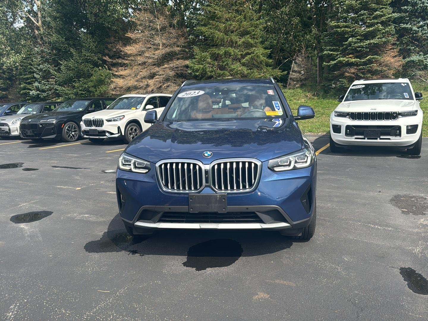 Used 2023 Phytonic Blue Metallic BMW xDrive30i image 8