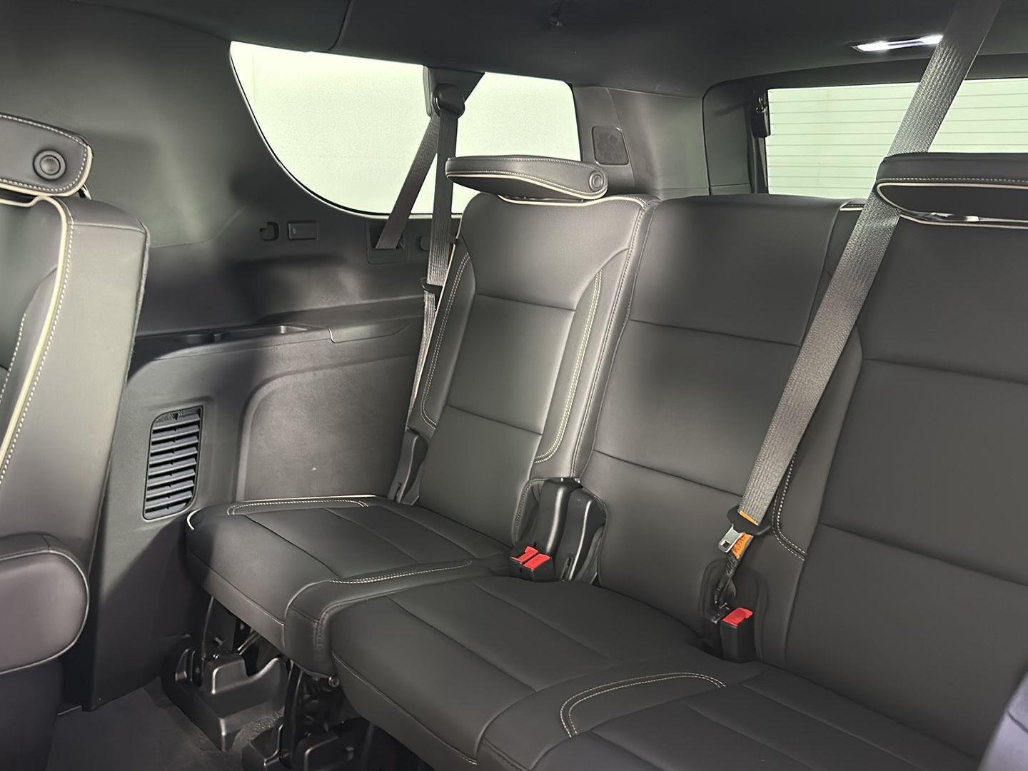 Used 2024 Sterling Metallic GMC SLT image 27