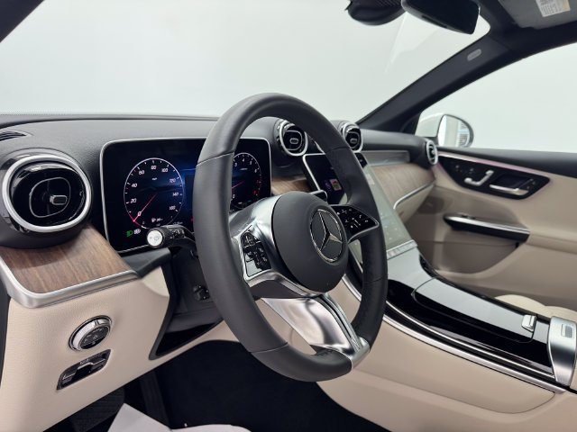 Certified Used 2026 Polar White Mercedes-Benz GLC 300 image 37