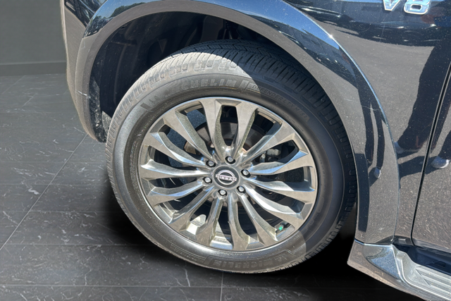 Used 2022 Super Black Nissan Platinum image 37
