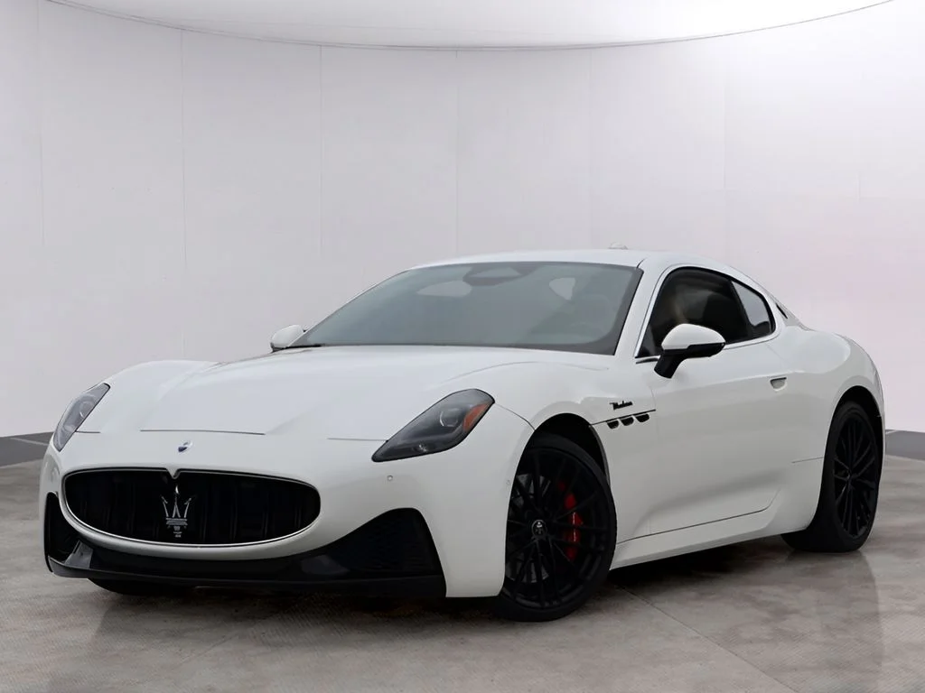 Used 2024 Bianco Solid Maserati Modena image 1