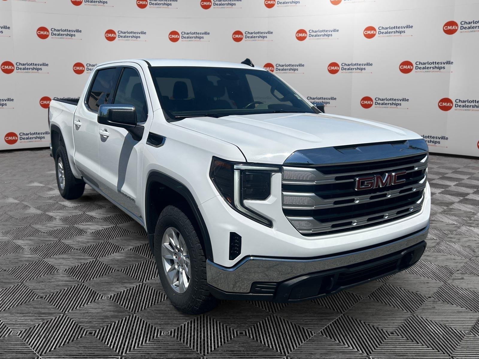 Used 2024 Summit White GMC SLE image 7