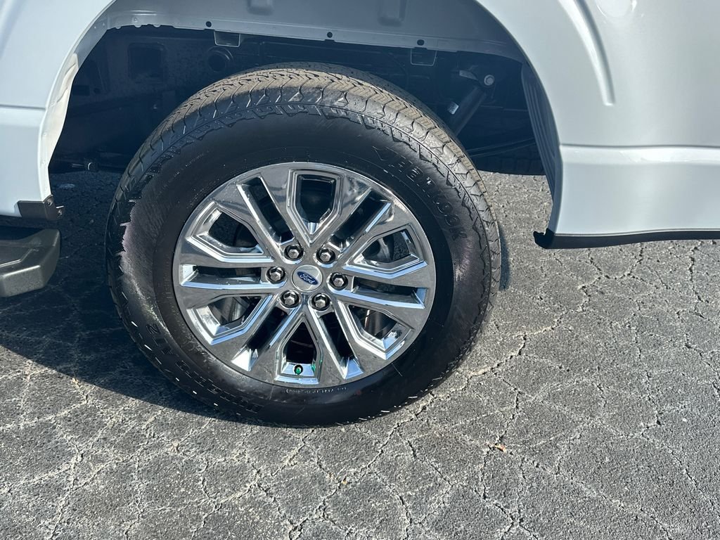 New 2025 White Ford Lariat image 19