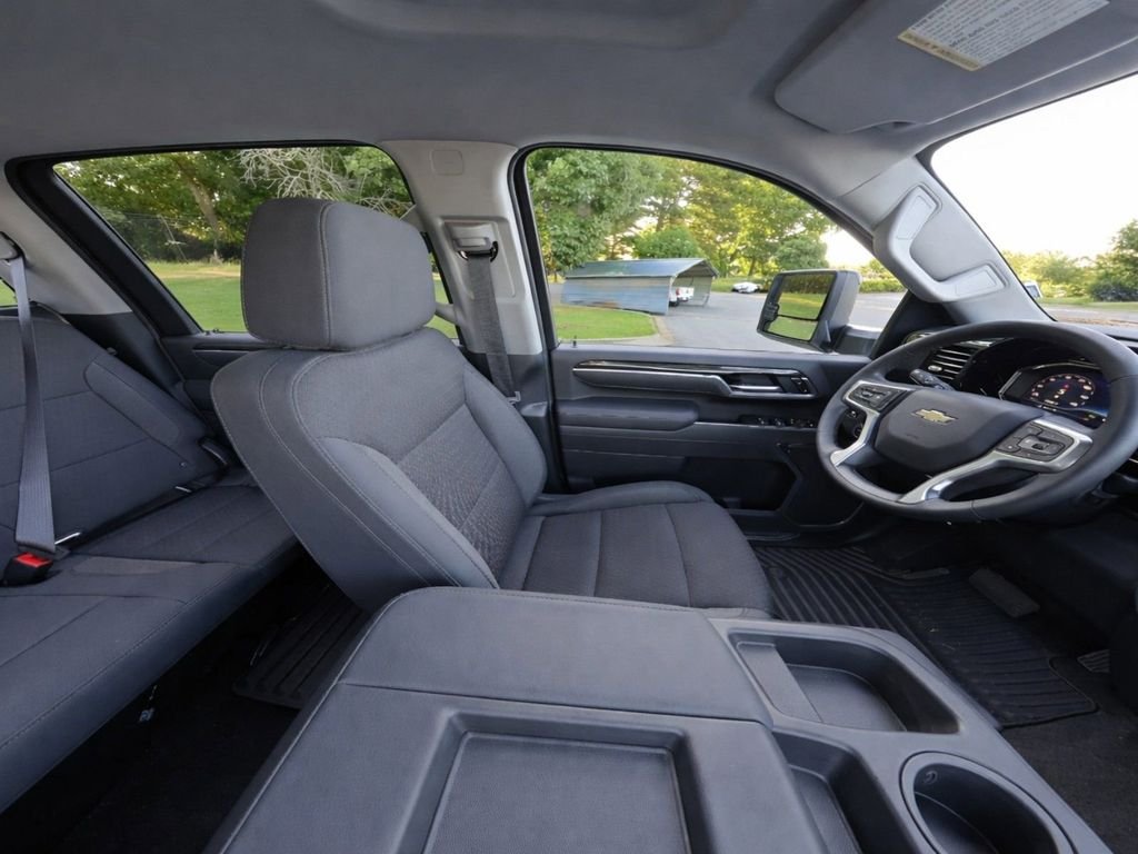 Certified Used 2025 Summit White Chevrolet LT image 15
