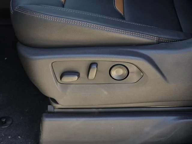 2026 GMC Sierra 2500HD AT4 - Photo 30