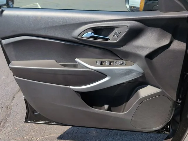 New 2026 Mosaic Black Metallic Chevrolet 1RS image 24