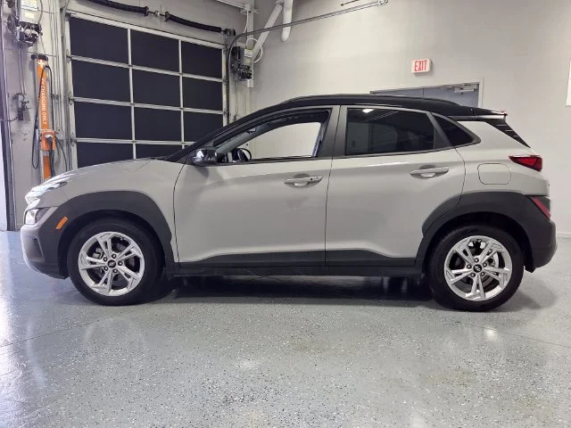 Used 2021 Silver Hyundai SEL Plus image 4