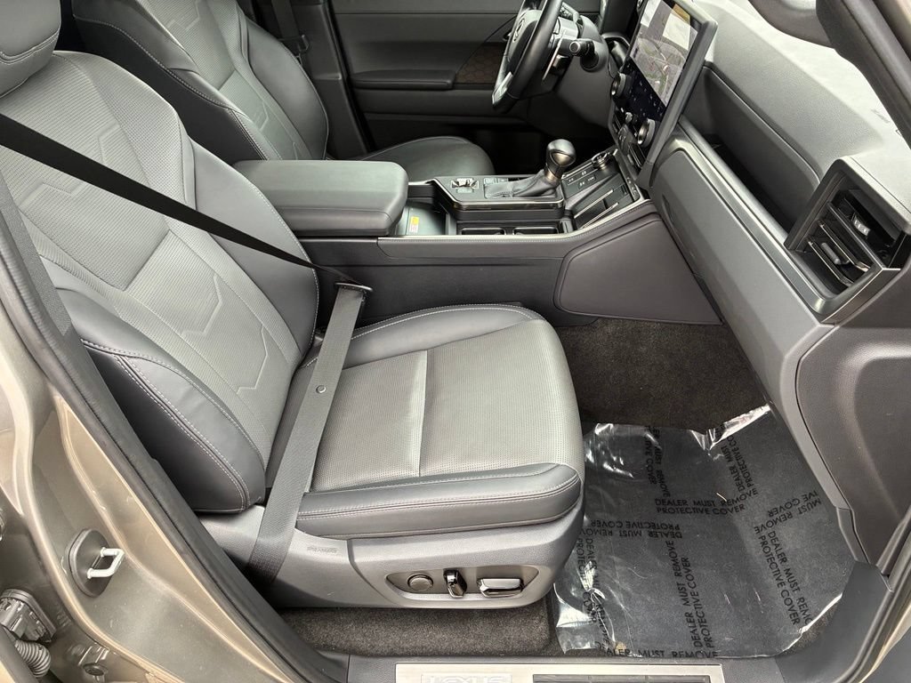 Used 2024 Silver Lexus 550 Luxury image 38