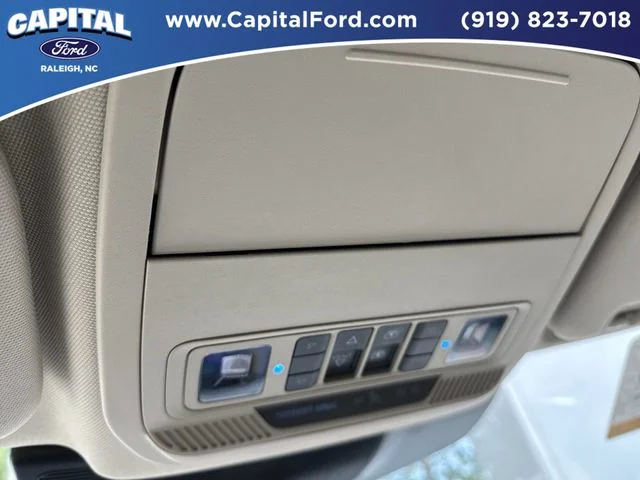 Used 2023 Green Ford XLT image 33