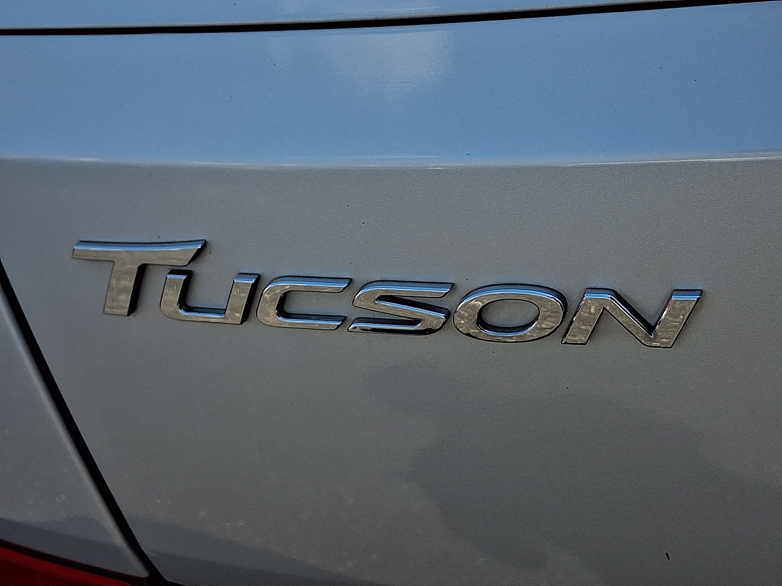 Used 2018 Molten Silver - T8T Hyundai Limited image 32