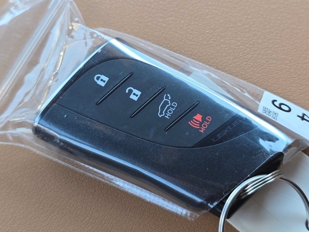 New 2026 Cloudburst Gray Lexus PREMIUM PLUS image 34