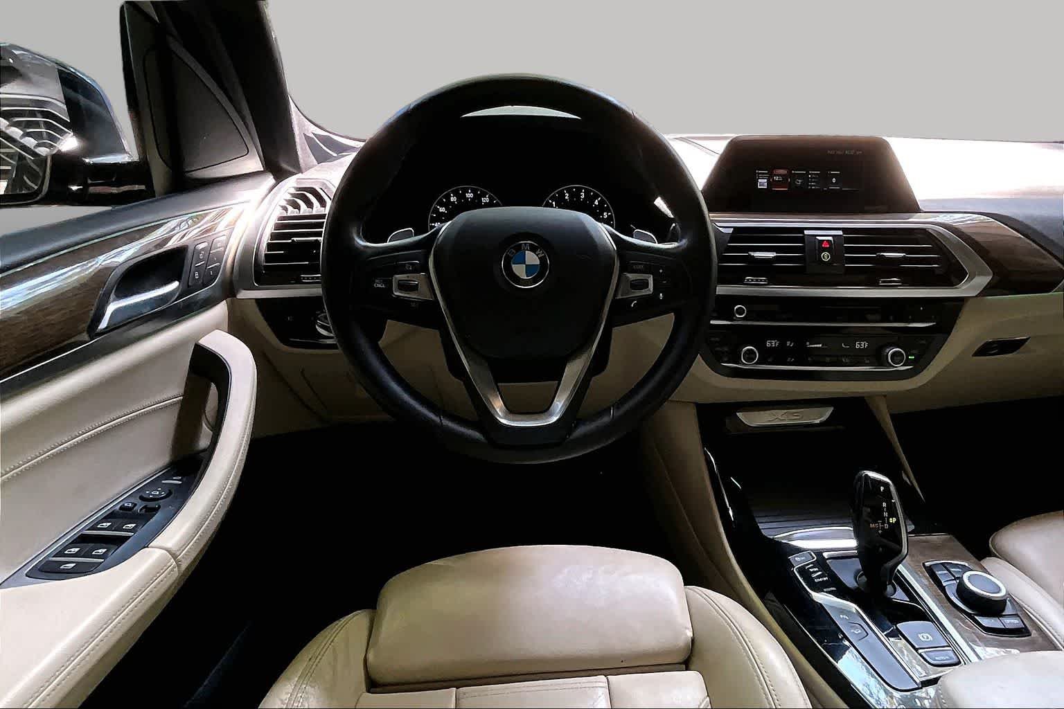 Used 2018 Phytonic Blue Metallic BMW xDrive30i image 5