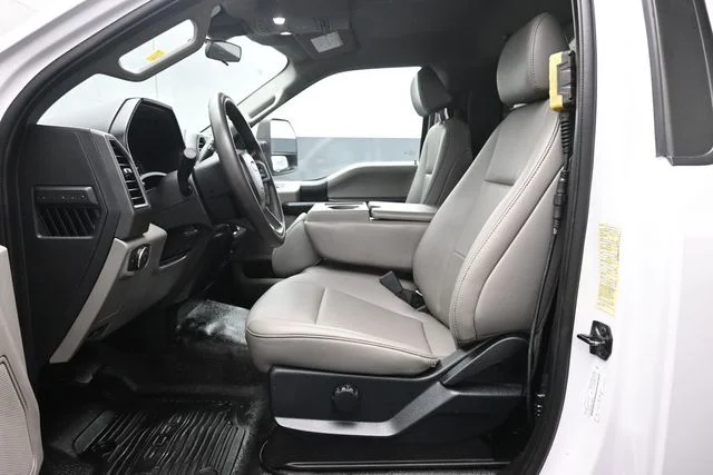 Used 2020 White Ford XL image 10