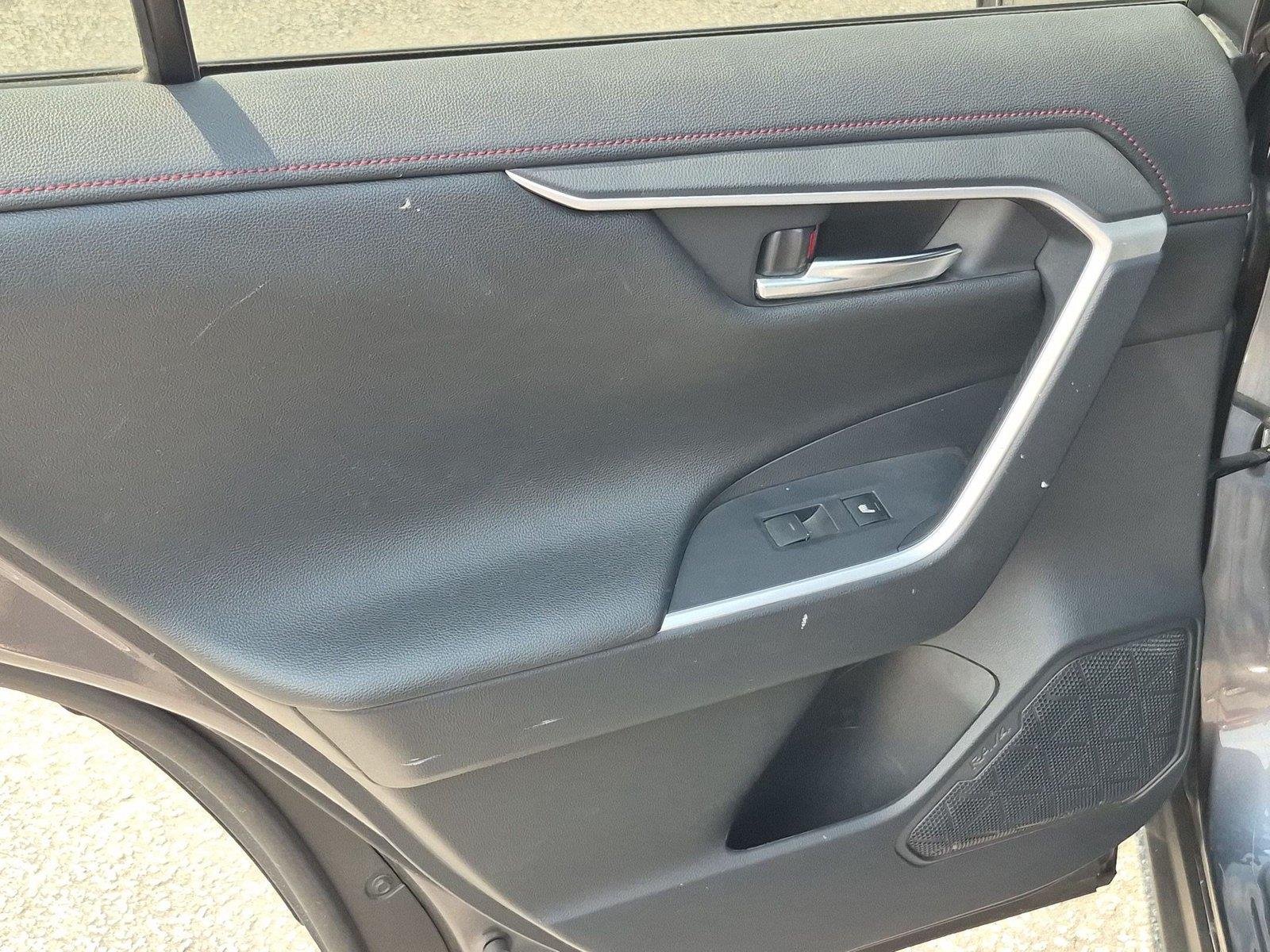 Used 2022  Toyota XSE image 31