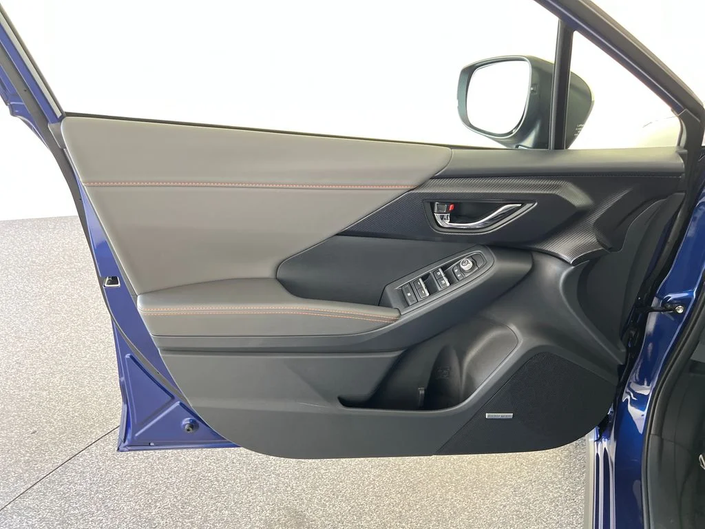 New 2026 SAPPHIRE BLUE PEARL Subaru Limited Hybrid image 12