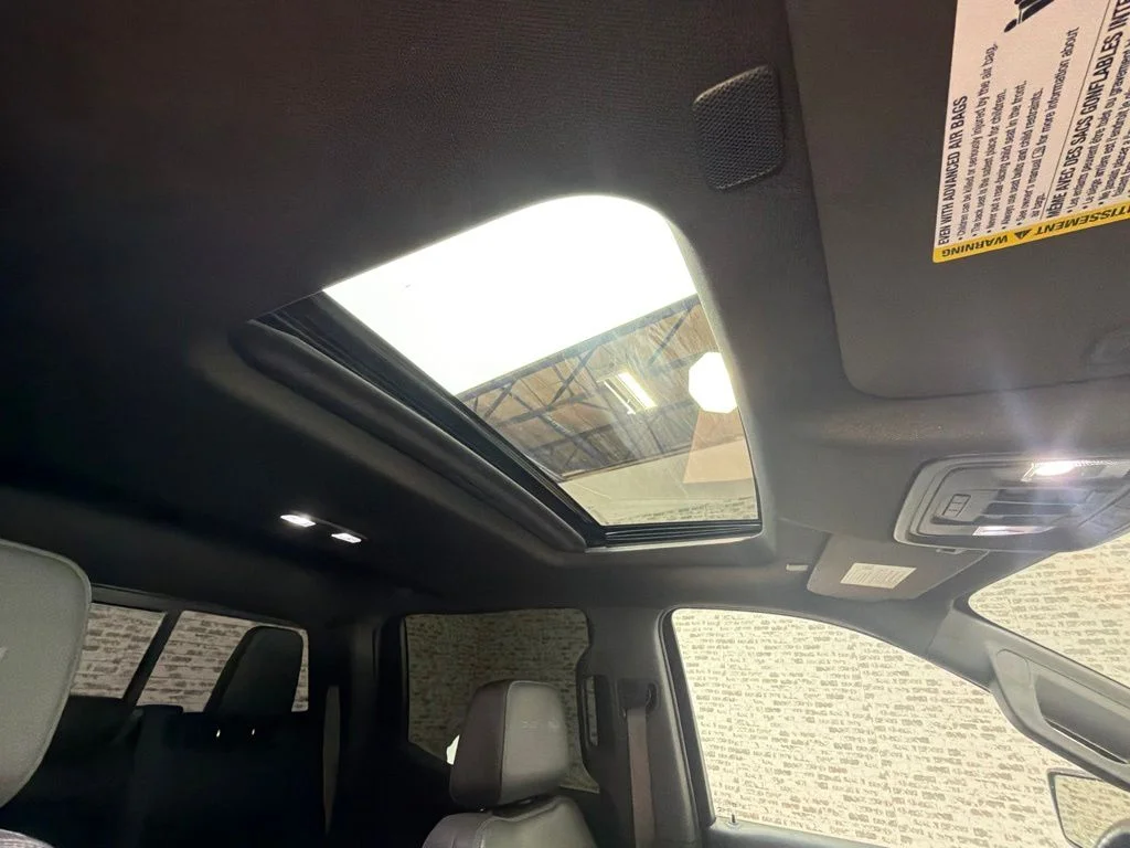 Used 2020 Onyx Black GMC Denali image 13