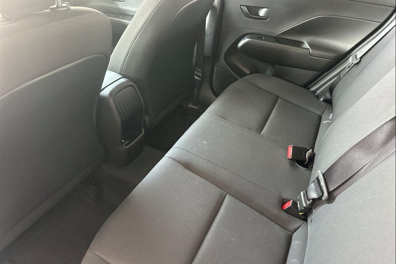 New 2027  Hyundai SE FWD image 11