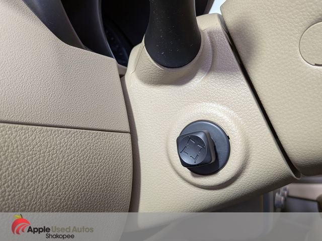 Used 2013 Brown Nissan LE image 38