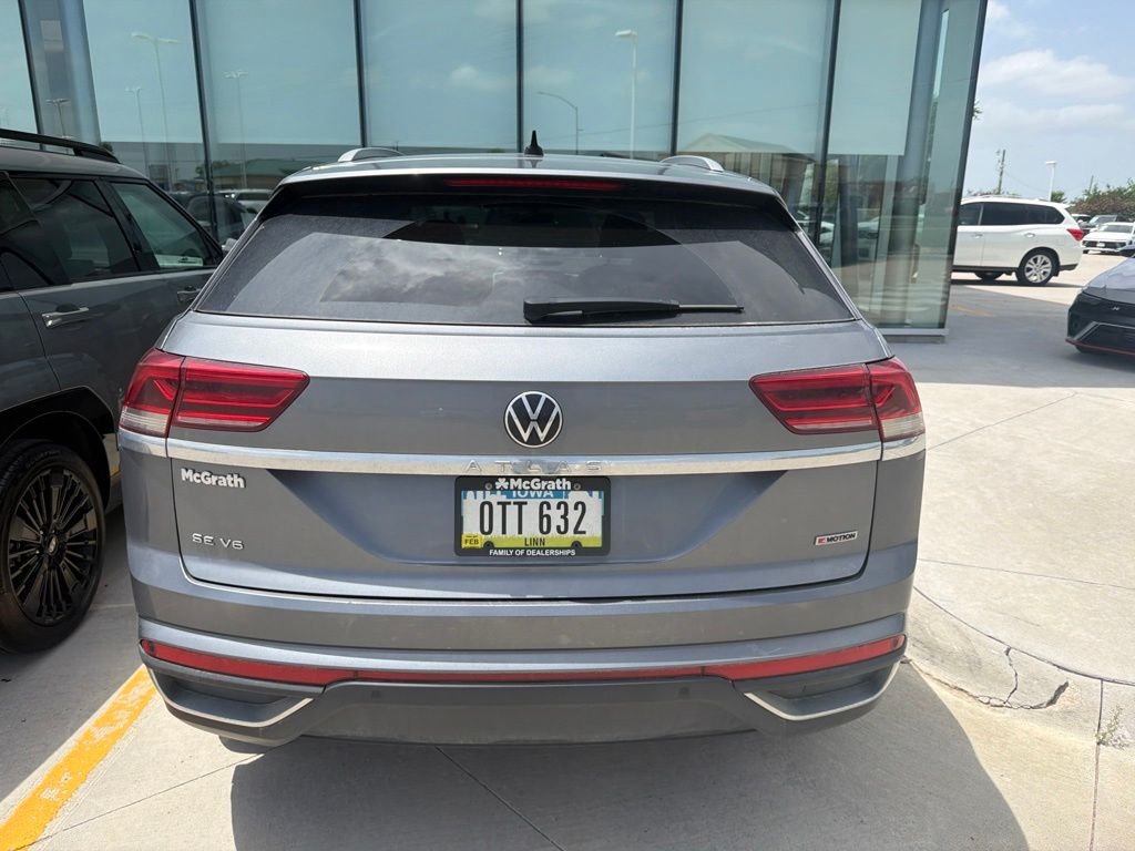 Used 2020 Gray Volkswagen 3.6L V6 SE w/Technology image 5