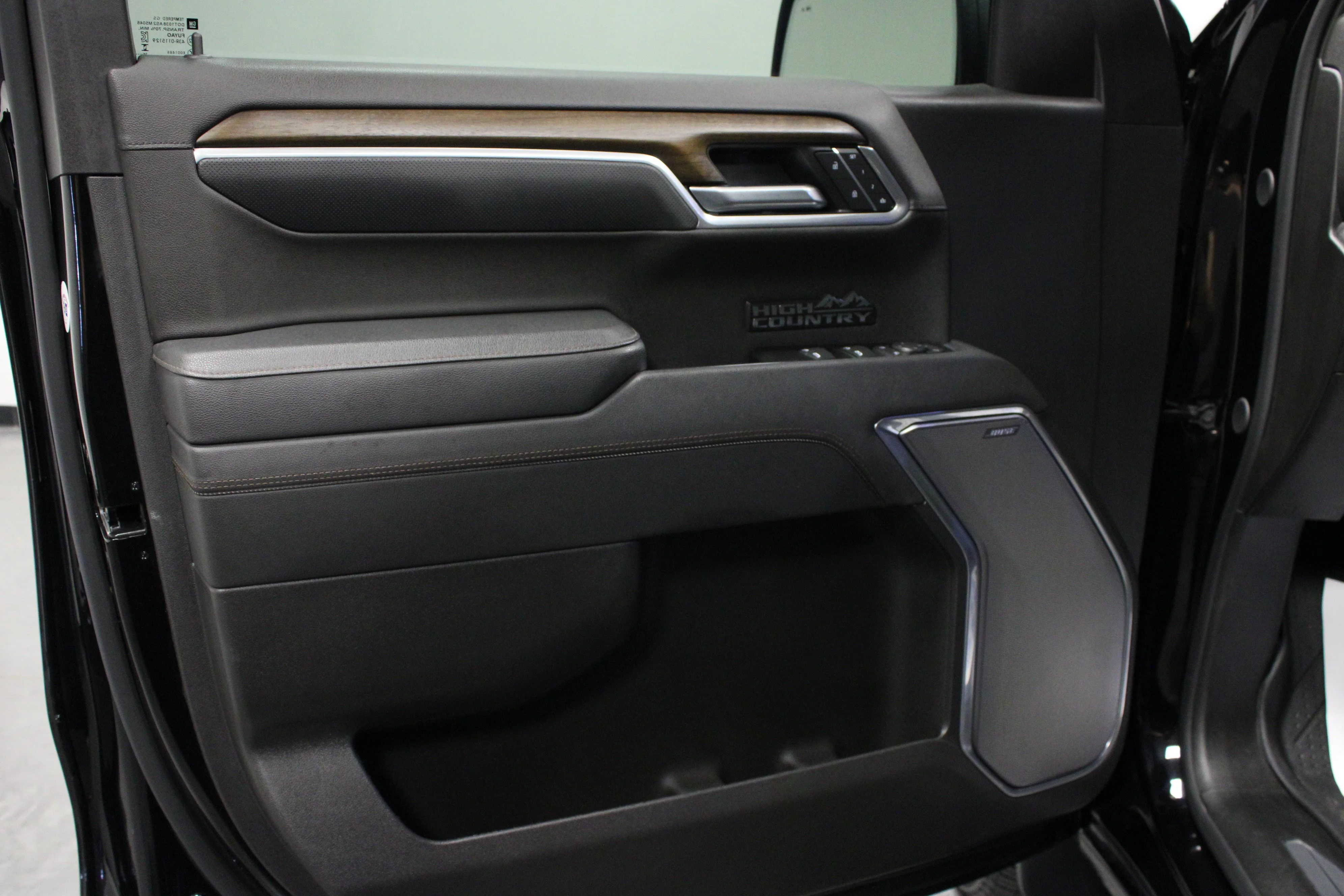 Used 2026 Black Chevrolet High Country image 11