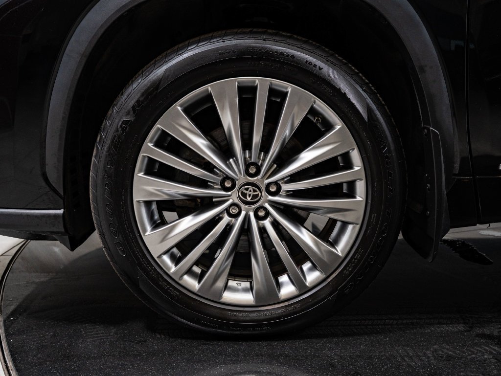 Used 2024 Gray Toyota Platinum image 13