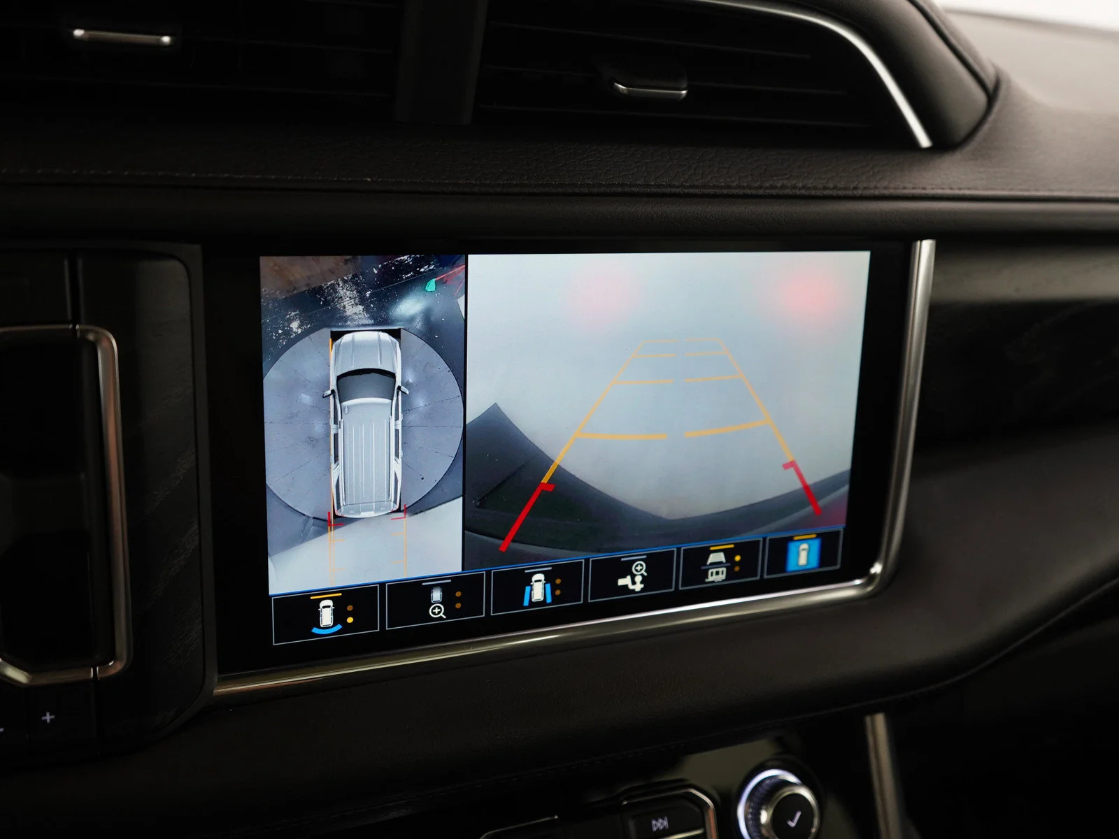 Used 2021 Black GMC Denali image 22