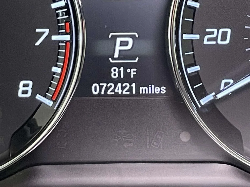 Used 2016 White Acura Base image 39