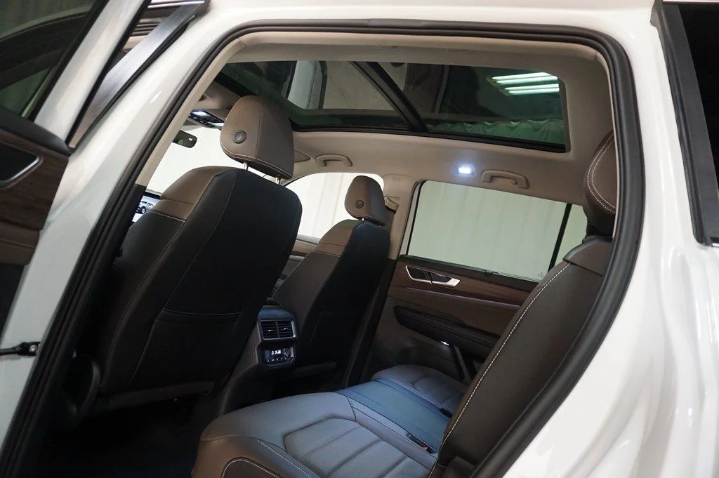 New 2026 Opal White Volkswagen 2.0T SEL image 33