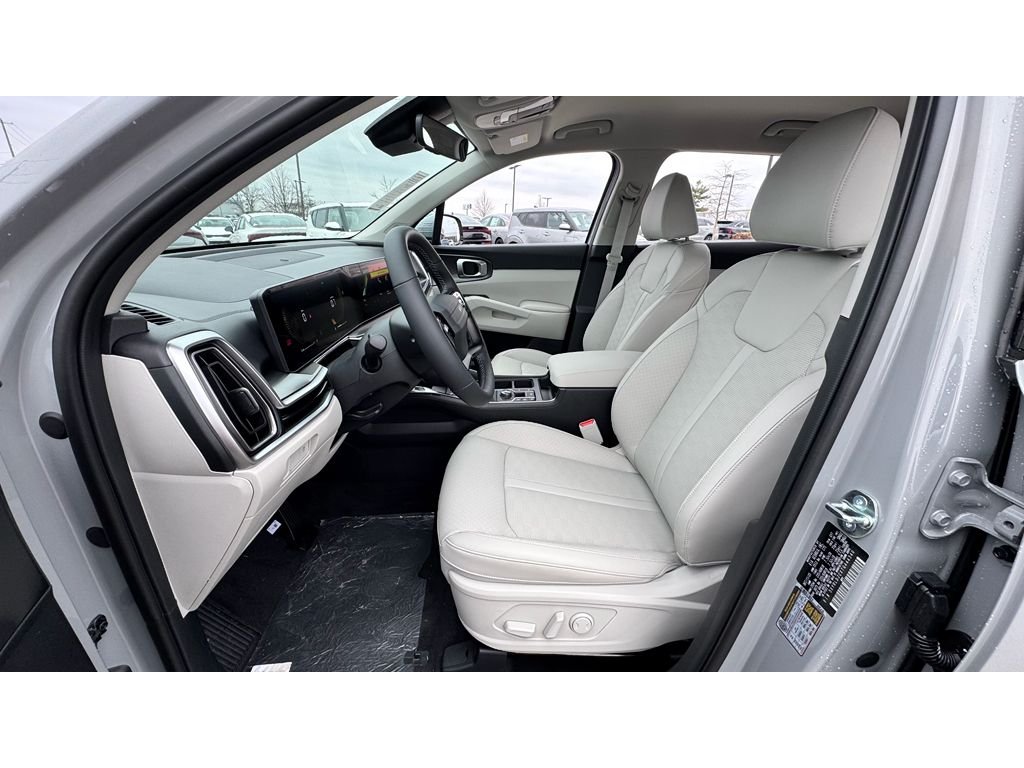 New 2026 Wolf Gray Kia S image 8