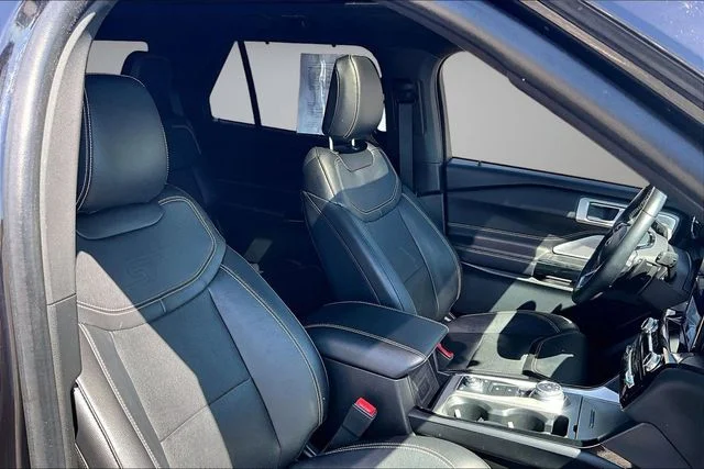 Used 2023 Black Metallic Ford ST image 30