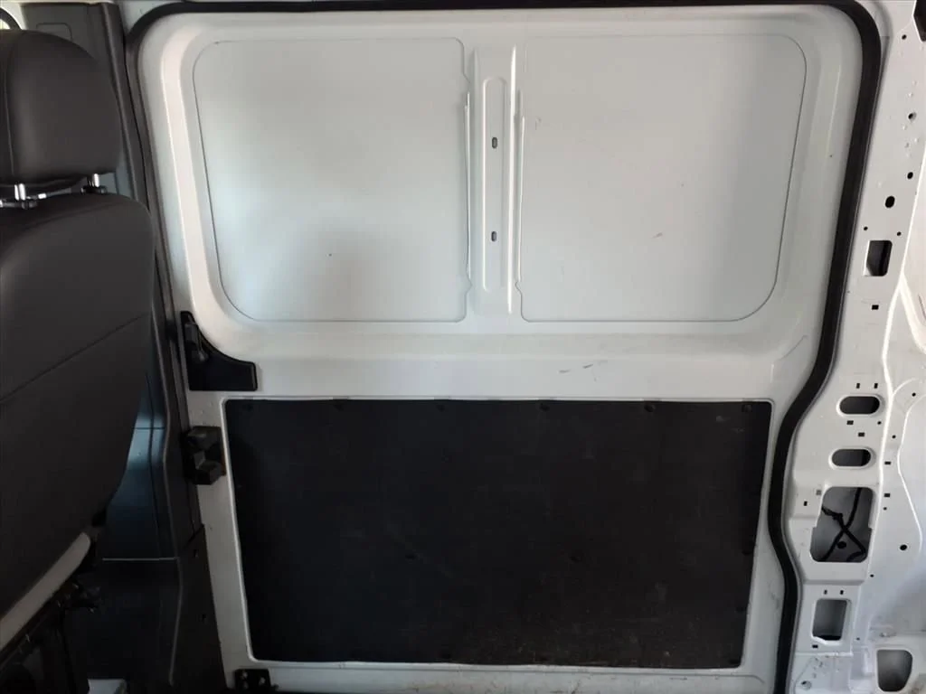 Used 2025 Bright White Clea Ram Tradesman image 27